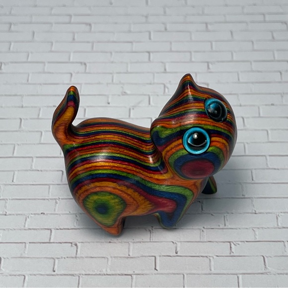 Multicolor wood cat carving - Picture 10 of 12